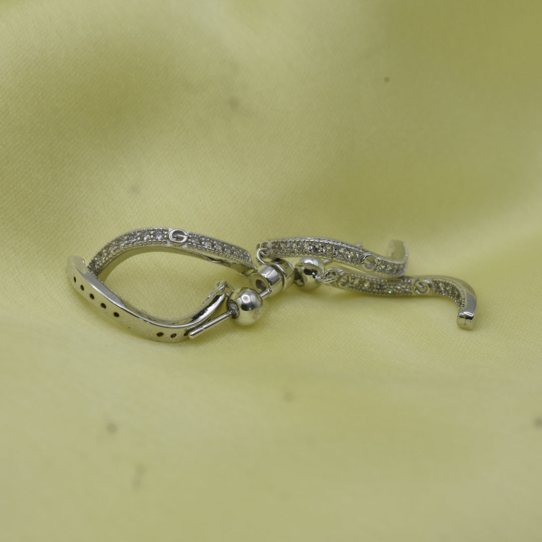 Anchor Stud Earrings - Empowering Professional Women