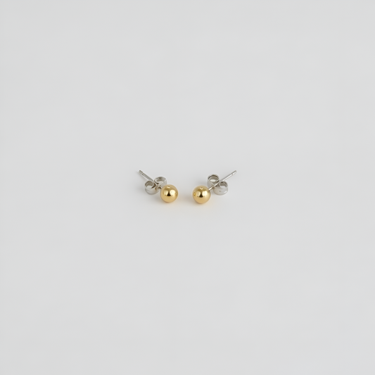 Mono Everyday Gold-Plated Stud Earrings