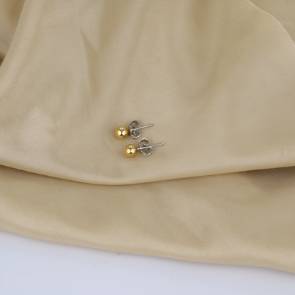 Mono Everyday Gold-Plated Stud Earrings