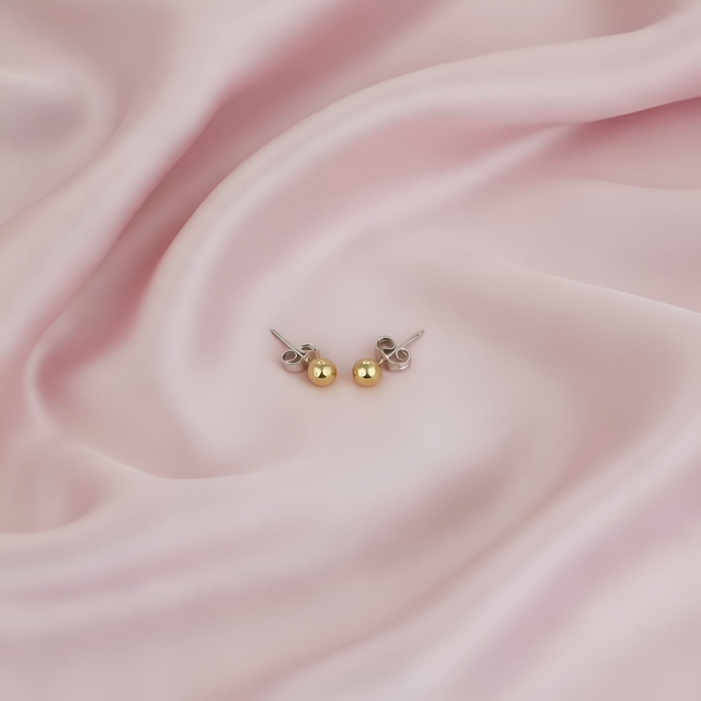 Mono Everyday Gold-Plated Stud Earrings