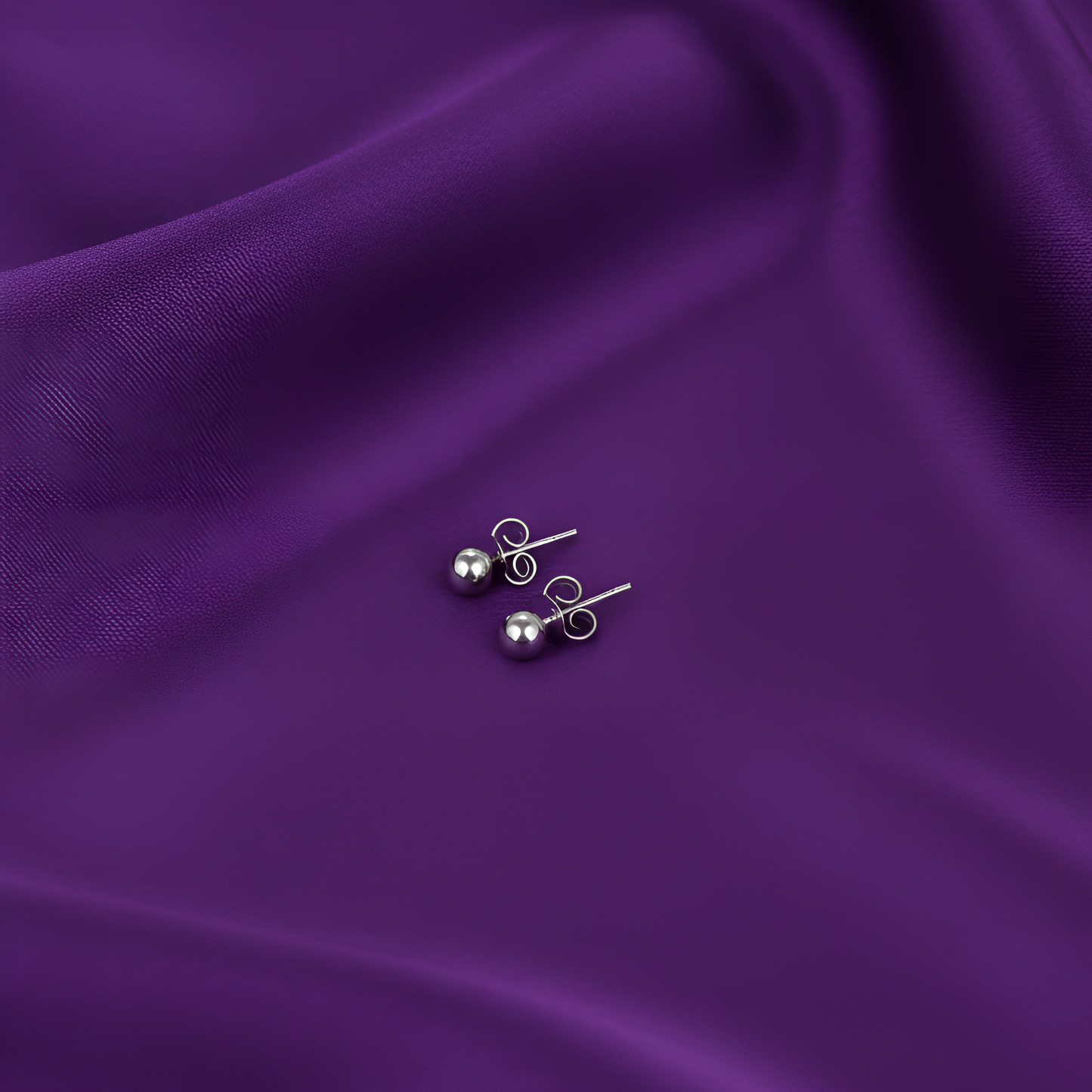 Mono Plain Silver Studs