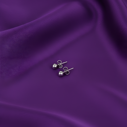 Mono Plain Silver Studs