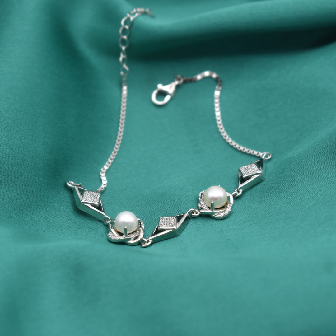 "Delicate Charm" 925 Silver Bracelet