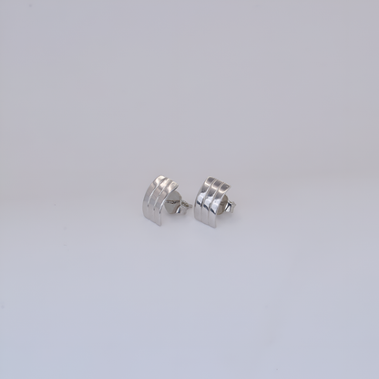 Linea Minimal Silver Studs