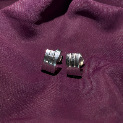 Linea Minimal Silver Studs