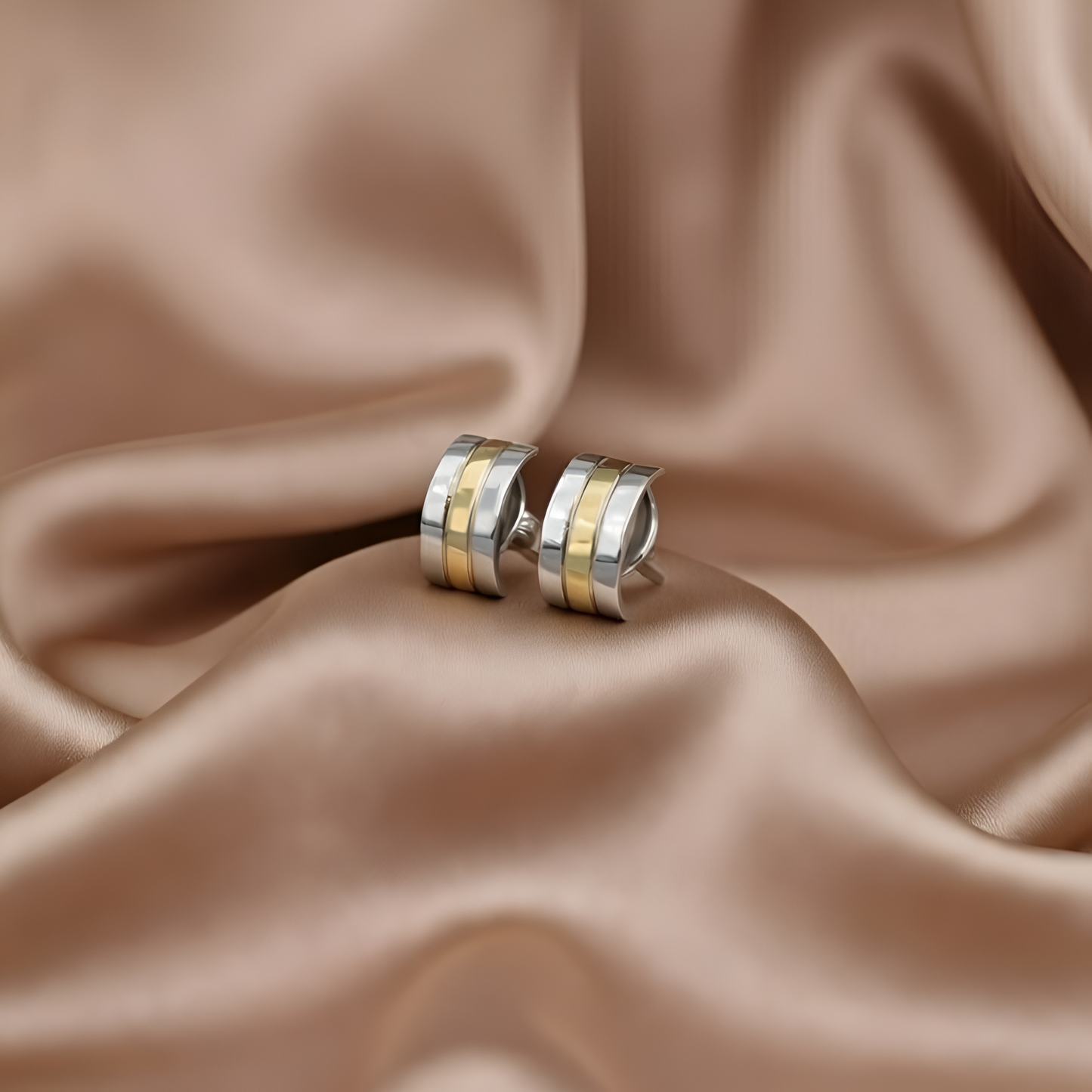 Linea Duo Modern Two-Tone Studs