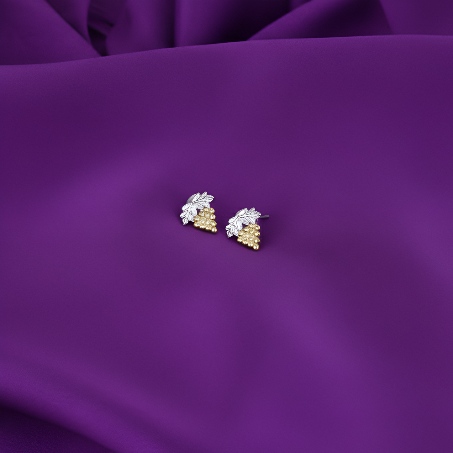 Honey Bud Minimal Silver Studs